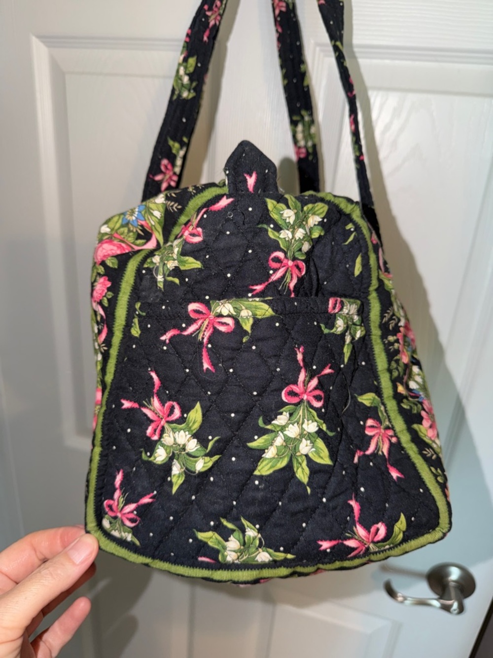 Small Vera Bradley duffel floral Quilted Tote Bag - Black with Pink ribbon - Picture 3 of 4